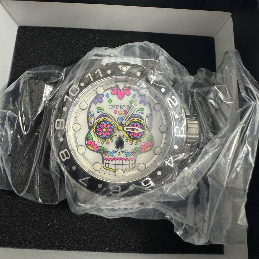 Invicta Aviator Dia De Los Muertos Men's Mother of Pearl Dial 50mm White 36853 - Picture 6 of 7